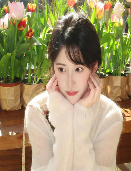 待播推荐：《万千星辉贺台庆2021》导演的艺术风格与视觉语言——影视专家深度分析